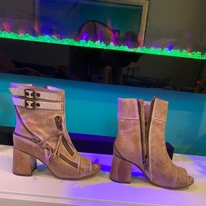 Freebird Zombi Booties